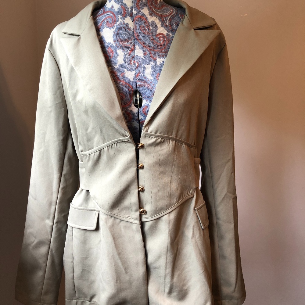 PrettyLittleThing Sage Hook and Eye Blazer Sz 10